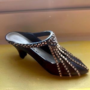 Just The Right Shoe by Raine-EUC- Stardust Memories